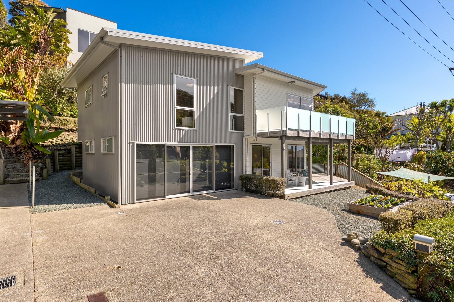 18 Poynters Crescent — photograph 4