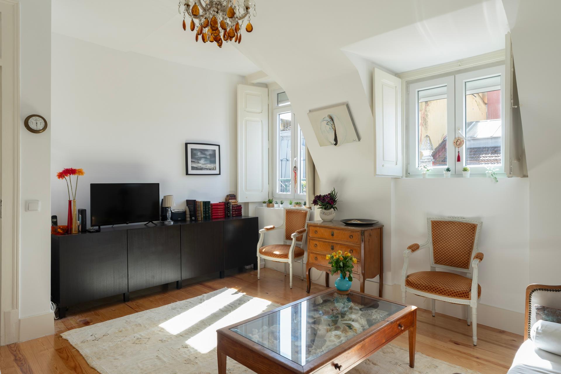2-Bedroom Apartment in Bairro dos Atores, Lisboa — photograph 4